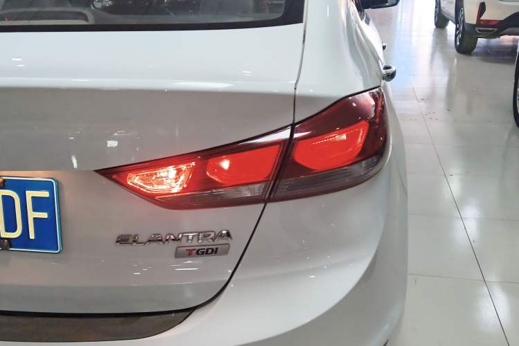 Used Hyundai Elantra (6th Generation / Lingdong) 2018 1.4T Dual-Clutch Xuan Dong · Dynamic Edition Exterior 3