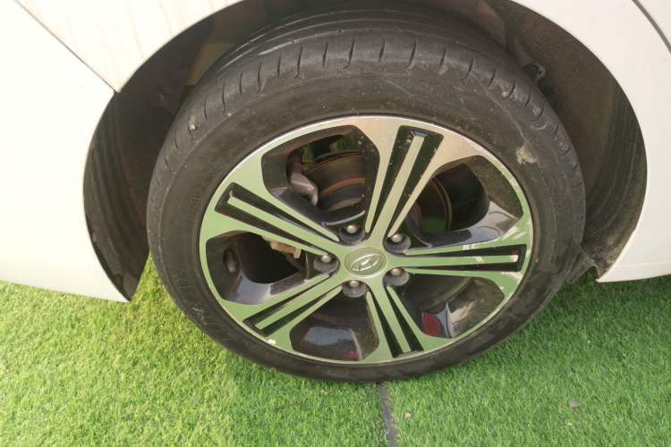 Used Hyundai Elantra (6th Generation / Lingdong) 2018 1.4T Dual-Clutch Xuan Dong · Dynamic Edition Exterior 4