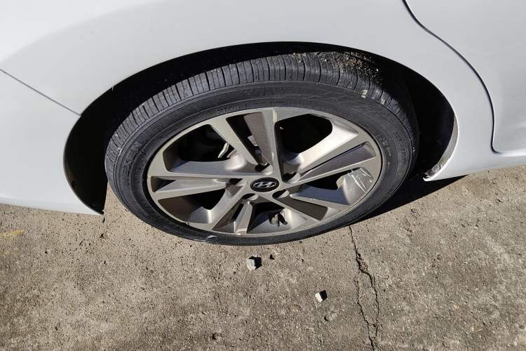 Used Hyundai Elantra (6th Generation / Lingdong) 2018 1.6L Automatic 15th Anniversary Special Edition Exterior 4