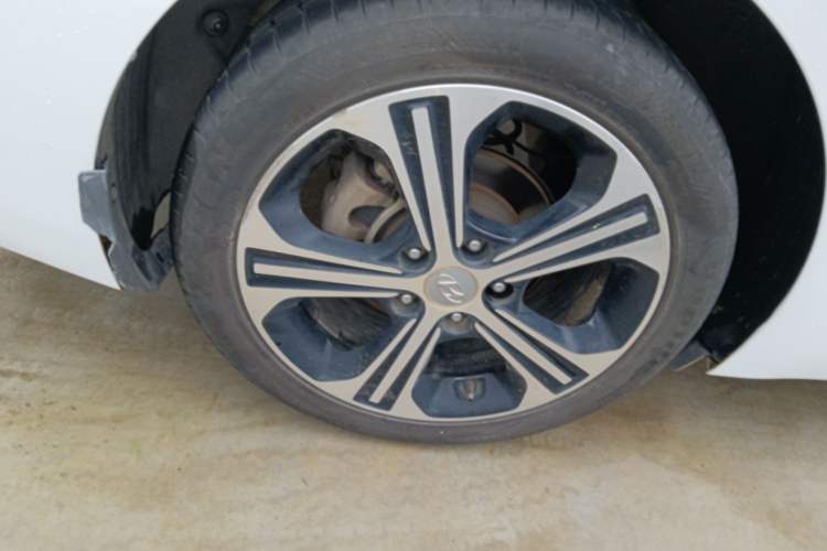 Used Hyundai Elantra (6th Generation / Lingdong) 2018 1.4T Dual-Clutch Xuan Dong · Dynamic Edition Exterior 5