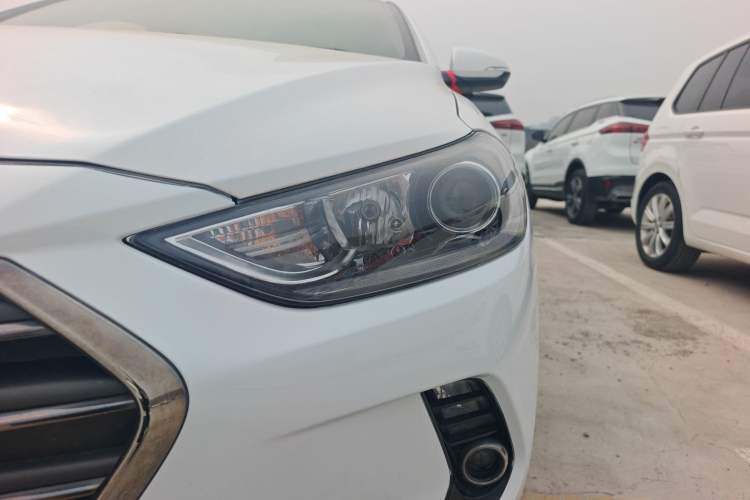 Used Hyundai Elantra (6th Generation / Lingdong) 2018 1.4T Dual-Clutch Xuan Dong · Dynamic Edition Exterior 6