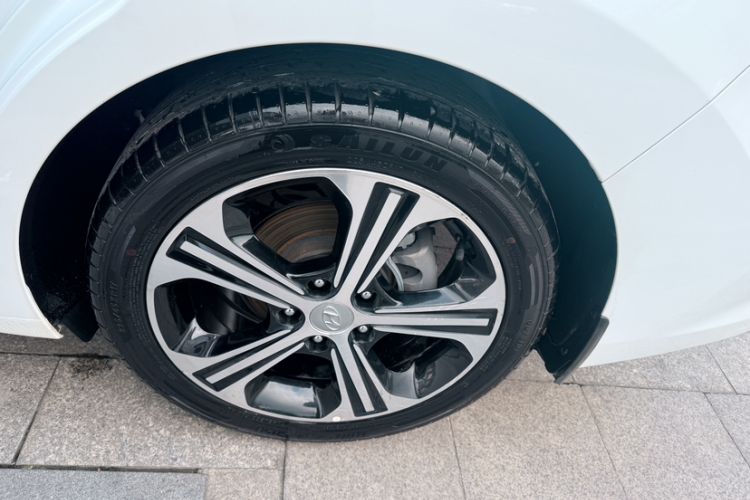 Used Hyundai Elantra (6th Generation / Lingdong) 2018 1.4T Dual-Clutch Xuan Dong · Dynamic Edition Exterior 6