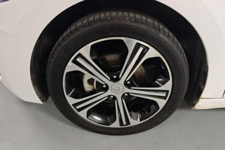 Used Hyundai Elantra (6th Generation / Lingdong) 2018 1.4T Dual-Clutch Xuan Dong · Dynamic Edition Exterior 7
