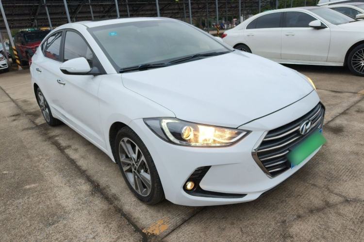 Used Hyundai Elantra (6th Generation / Lingdong) 2018 1.6L Automatic 15th Anniversary Special Edition Front Right 45 Deg