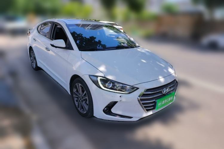 Used Hyundai Elantra (6th Generation / Lingdong) 2018 1.6L Automatic 15th Anniversary Special Edition Front Right 45 Deg
