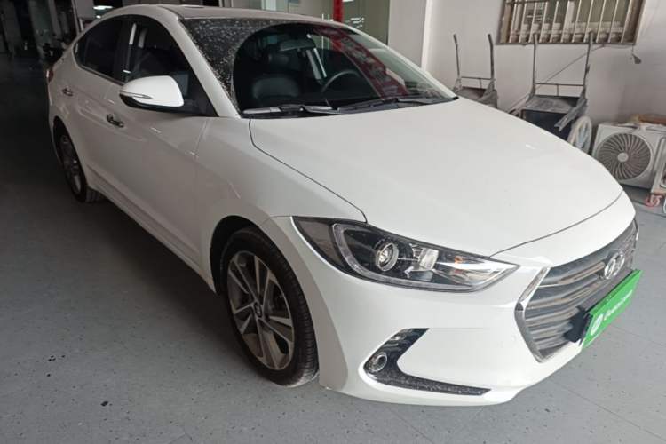 Used Hyundai Elantra (6th Generation / Lingdong) 2018 1.6L Automatic 15th Anniversary Special Edition Front Right 45 Deg
