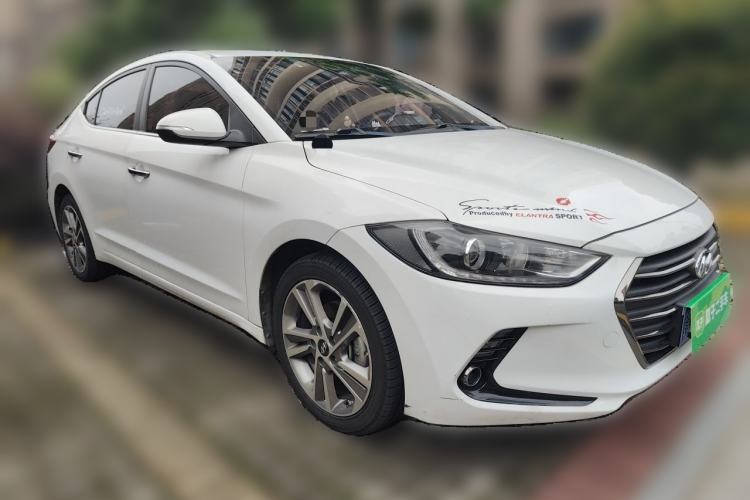 Used Hyundai Elantra (6th Generation / Lingdong) 2018 1.6L Automatic 15th Anniversary Special Edition Front Right 45 Deg