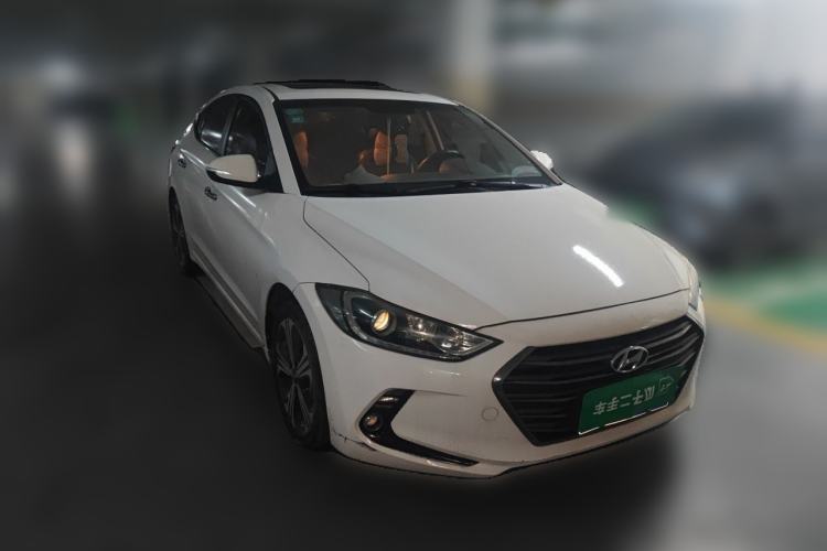 Used Hyundai Elantra (6th Generation / Lingdong) 2018 1.6L Automatic 15th Anniversary Special Edition Front Right 45 Deg