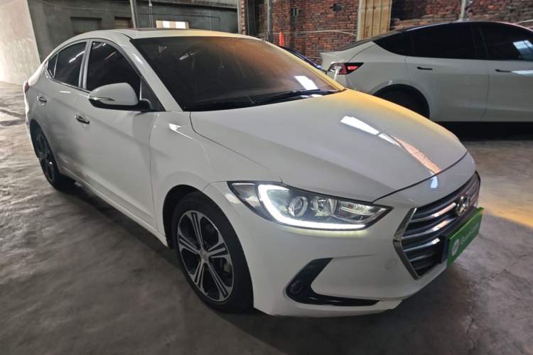 Used Hyundai Elantra (6th Generation / Lingdong) 2018 1.4T Dual-Clutch Xuan Dong · Dynamic Edition Front Right 45 Deg