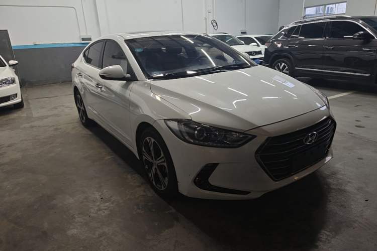 Used Hyundai Elantra (6th Generation / Lingdong) 2018 1.4T Dual-Clutch Xuan Dong · Dynamic Edition Front Right 45 Deg