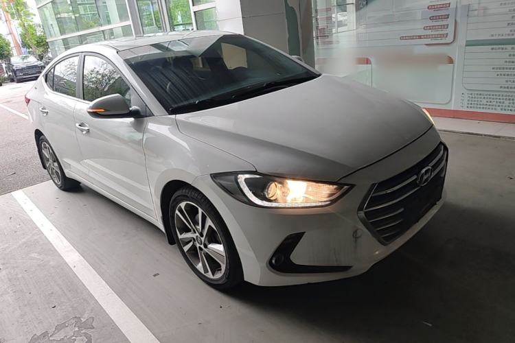 Used Hyundai Elantra (6th Generation / Lingdong) 2018 1.6L Automatic 15th Anniversary Special Edition Front Right 45 Deg