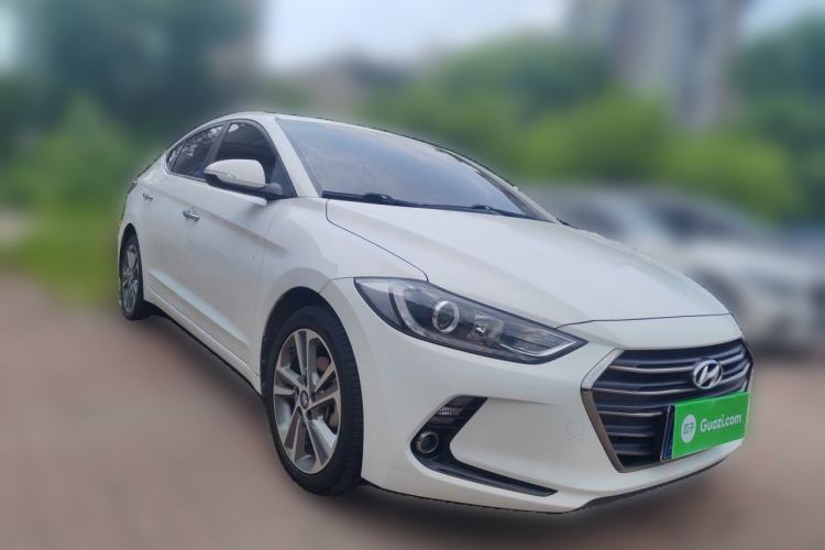 Used Hyundai Elantra (6th Generation / Lingdong) 2018 1.6L Automatic 15th Anniversary Special Edition Front Right 45 Deg