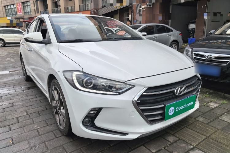Used Hyundai Elantra (6th Generation / Lingdong) 2018 1.6L Automatic 15th Anniversary Special Edition Front Right 45 Deg
