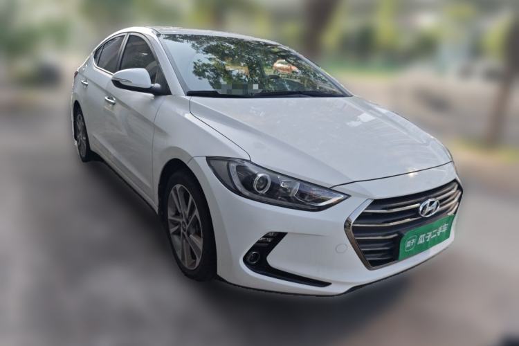 Used Hyundai Elantra (6th Generation / Lingdong) 2018 1.6L Automatic 15th Anniversary Special Edition Front Right 45 Deg