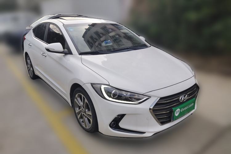 Used Hyundai Elantra (6th Generation / Lingdong) 2018 1.6L Automatic 15th Anniversary Special Edition Front Right 45 Deg