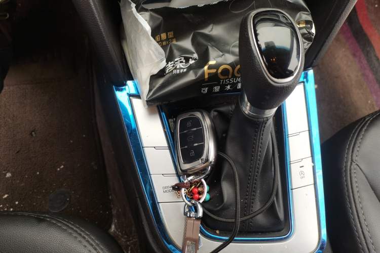 Used Hyundai Elantra (6th Generation / Lingdong) 2018 1.6L Automatic 15th Anniversary Special Edition Gear Lever