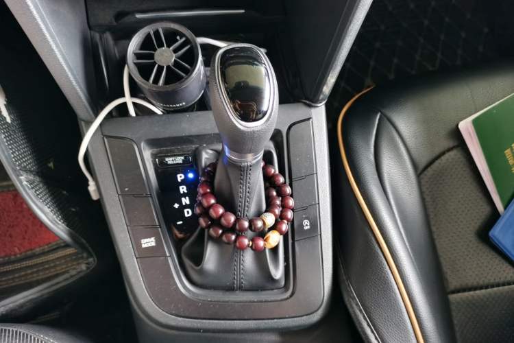 Used Hyundai Elantra (6th Generation / Lingdong) 2018 1.4T Dual-Clutch Xuan Dong · Dynamic Edition Gear Lever
