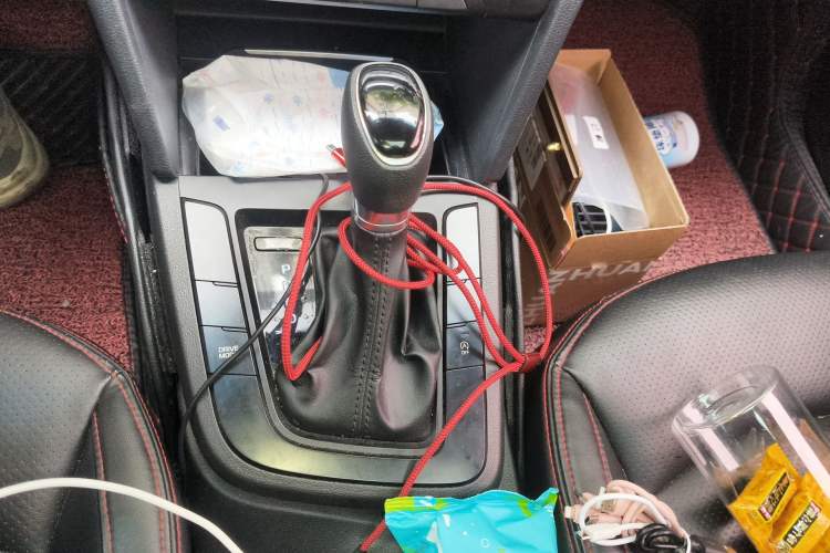 Used Hyundai Elantra (6th Generation / Lingdong) 2018 1.4T Dual-Clutch Xuan Dong · Dynamic Edition Gear Lever