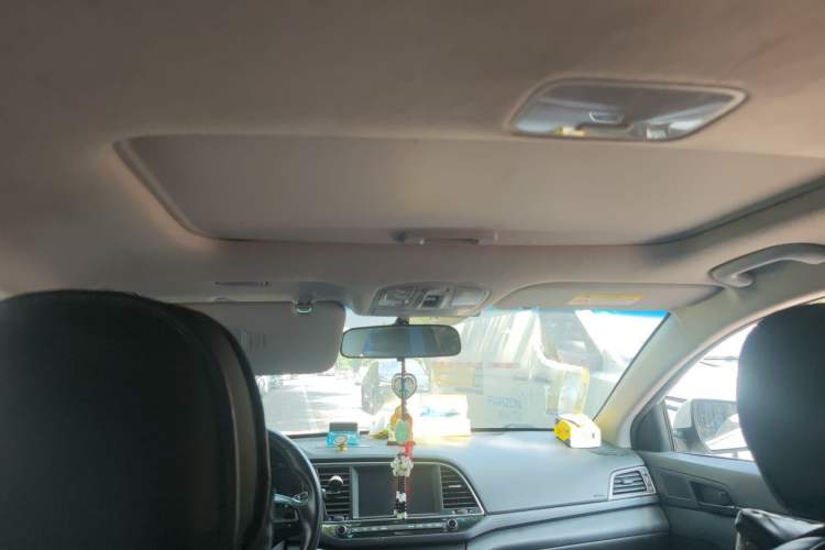 Used Hyundai Elantra (6th Generation / Lingdong) 2018 1.4T Dual-Clutch Xuan Dong · Dynamic Edition Headliner