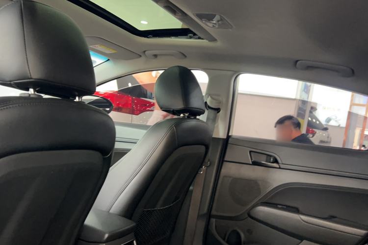 Used Hyundai Elantra (6th Generation / Lingdong) 2018 1.4T Dual-Clutch Xuan Dong · Dynamic Edition Headliner