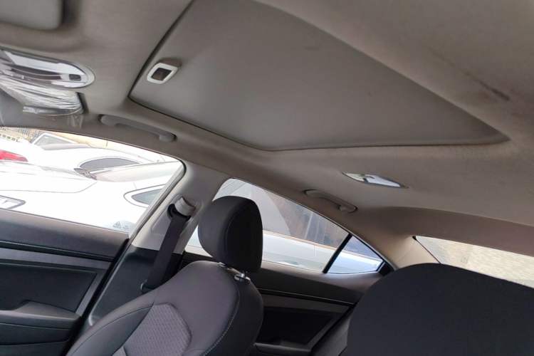 Used Hyundai Elantra (6th Generation / Lingdong) 2018 1.4T Dual-Clutch Xuan Dong · Dynamic Edition Headliner