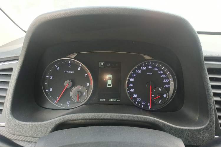 Used Hyundai Elantra (6th Generation / Lingdong) 2018 1.4T Dual-Clutch Xuan Dong · Dynamic Edition Instrument Cluster