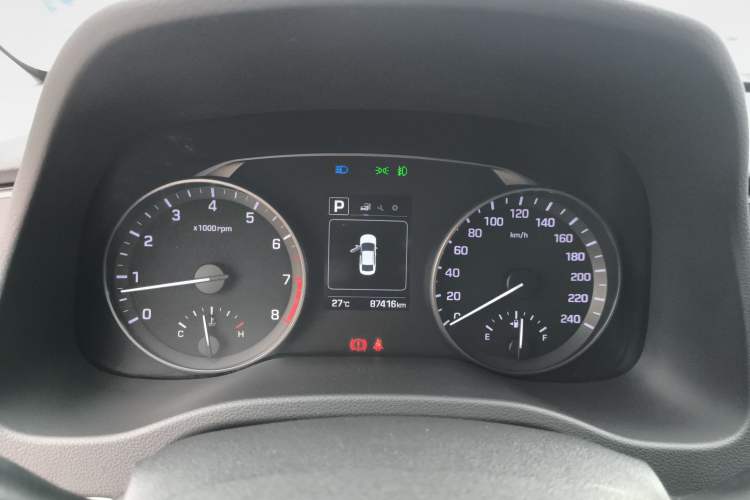 Used Hyundai Elantra (6th Generation / Lingdong) 2018 1.6L Automatic 15th Anniversary Special Edition Instrument Cluster