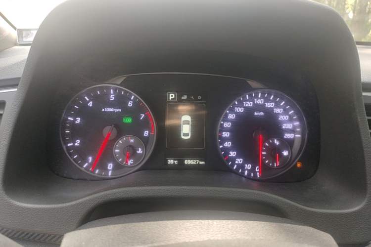 Used Hyundai Elantra (6th Generation / Lingdong) 2018 1.4T Dual-Clutch Xuan Dong · Dynamic Edition Instrument Cluster