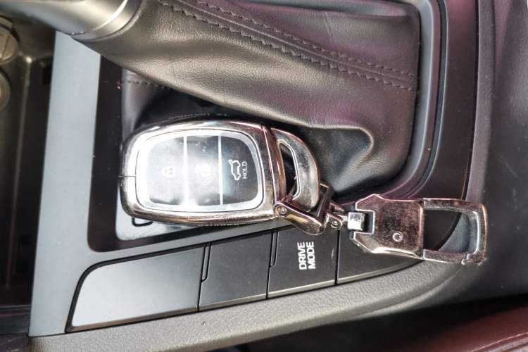 Used Hyundai Elantra (6th Generation / Lingdong) 2018 1.4T Dual-Clutch Xuan Dong · Dynamic Edition Interior 1