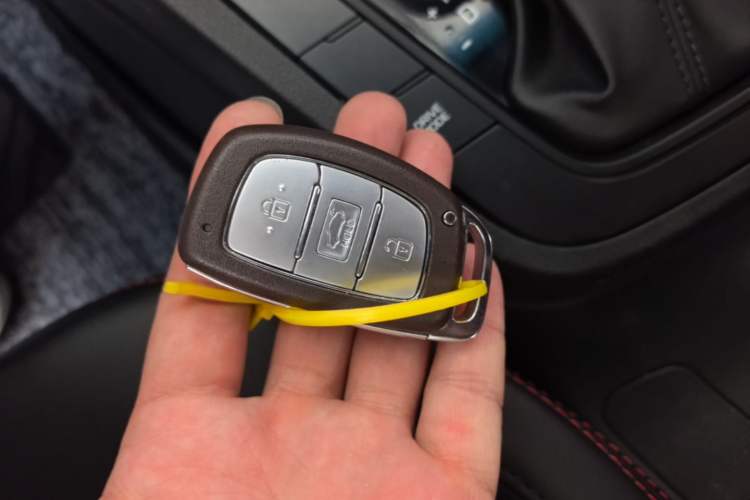 Used Hyundai Elantra (6th Generation / Lingdong) 2018 1.4T Dual-Clutch Xuan Dong · Dynamic Edition Interior 1