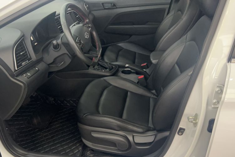 Used Hyundai Elantra (6th Generation / Lingdong) 2018 1.4T Dual-Clutch Xuan Dong · Dynamic Edition Interior 1