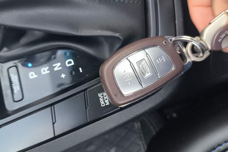 Used Hyundai Elantra (6th Generation / Lingdong) 2018 1.4T Dual-Clutch Xuan Dong · Dynamic Edition Interior 1