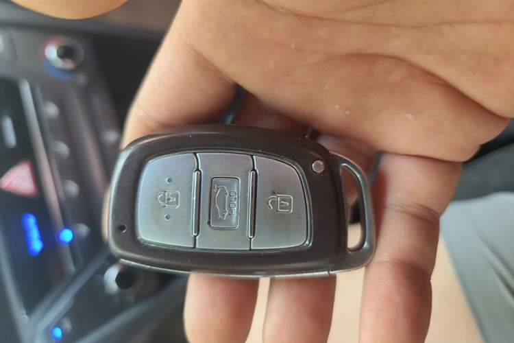 Used Hyundai Elantra (6th Generation / Lingdong) 2018 1.4T Dual-Clutch Xuan Dong · Dynamic Edition Interior 1