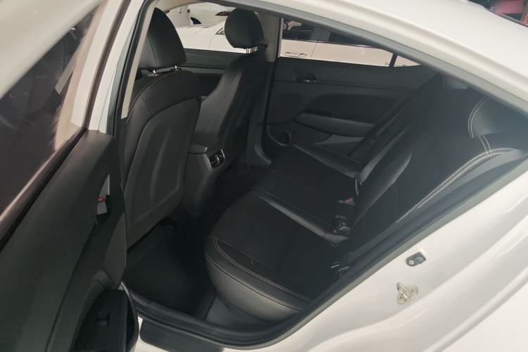 Used Hyundai Elantra (6th Generation / Lingdong) 2018 1.4T Dual-Clutch Xuan Dong · Dynamic Edition Interior 2