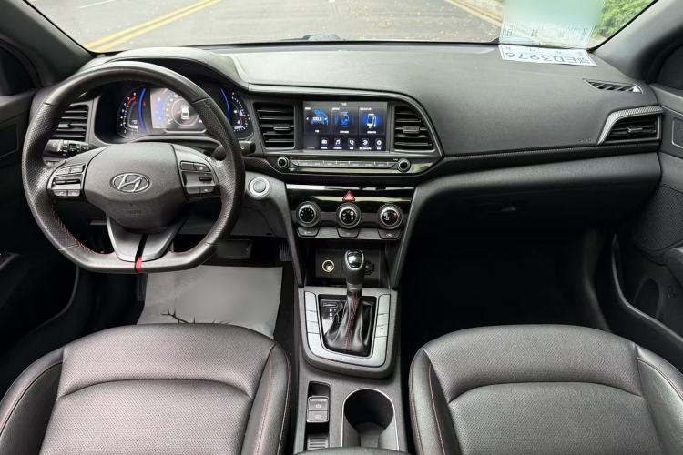 Used Hyundai Elantra (6th Generation / Lingdong) 2018 1.4T Dual-Clutch Xuan Dong · Dynamic Edition Interior 3