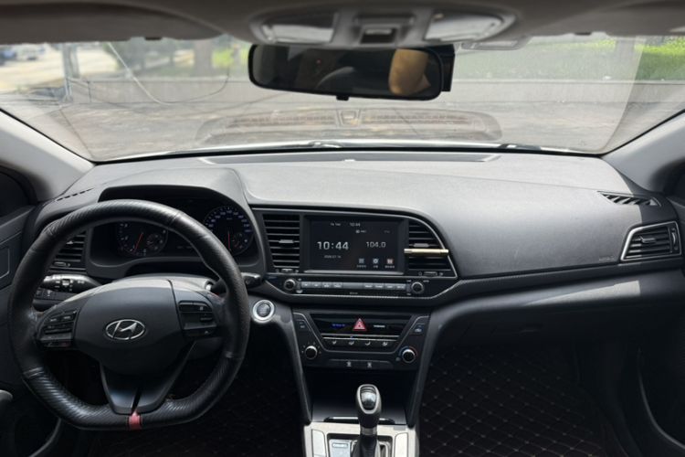 Used Hyundai Elantra (6th Generation / Lingdong) 2018 1.4T Dual-Clutch Xuan Dong · Dynamic Edition Interior 3