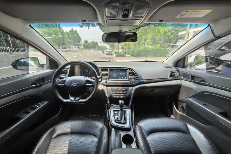 Used Hyundai Elantra (6th Generation / Lingdong) 2018 1.4T Dual-Clutch Xuan Dong · Dynamic Edition Interior 3