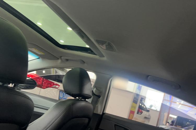 Used Hyundai Elantra (6th Generation / Lingdong) 2018 1.4T Dual-Clutch Xuan Dong · Dynamic Edition Interior 3