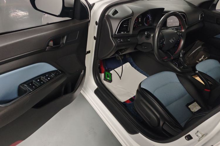 Used Hyundai Elantra (6th Generation / Lingdong) 2018 1.4T Dual-Clutch Xuan Dong · Dynamic Edition Interior 3