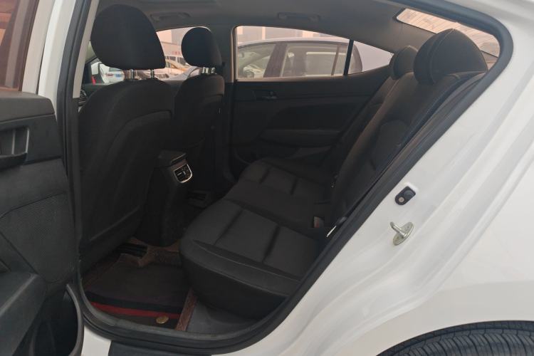Used Hyundai Elantra (6th Generation / Lingdong) 2018 1.4T Dual-Clutch Xuan Dong · Dynamic Edition Interior 4