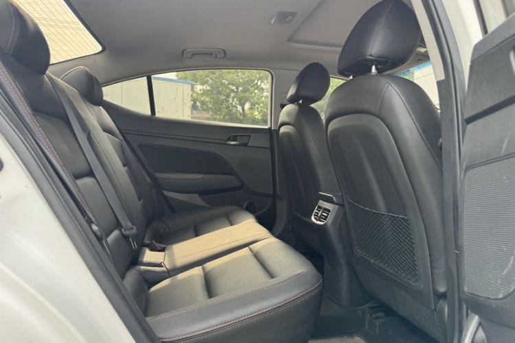 Used Hyundai Elantra (6th Generation / Lingdong) 2018 1.4T Dual-Clutch Xuan Dong · Dynamic Edition Interior 4