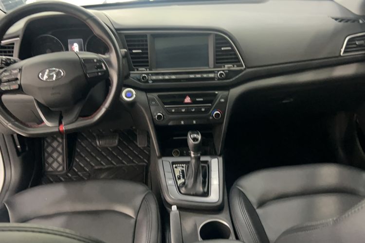 Used Hyundai Elantra (6th Generation / Lingdong) 2018 1.4T Dual-Clutch Xuan Dong · Dynamic Edition Interior 4