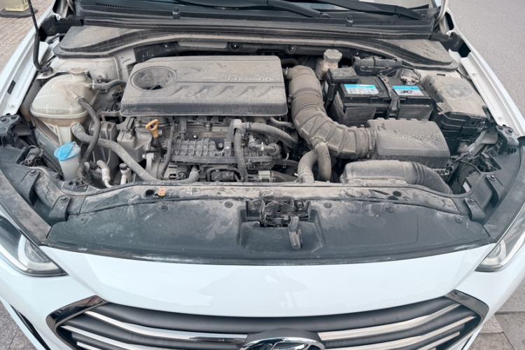 Used Hyundai Elantra (6th Generation / Lingdong) 2018 1.4T Dual-Clutch Xuan Dong · Dynamic Edition Interior 5