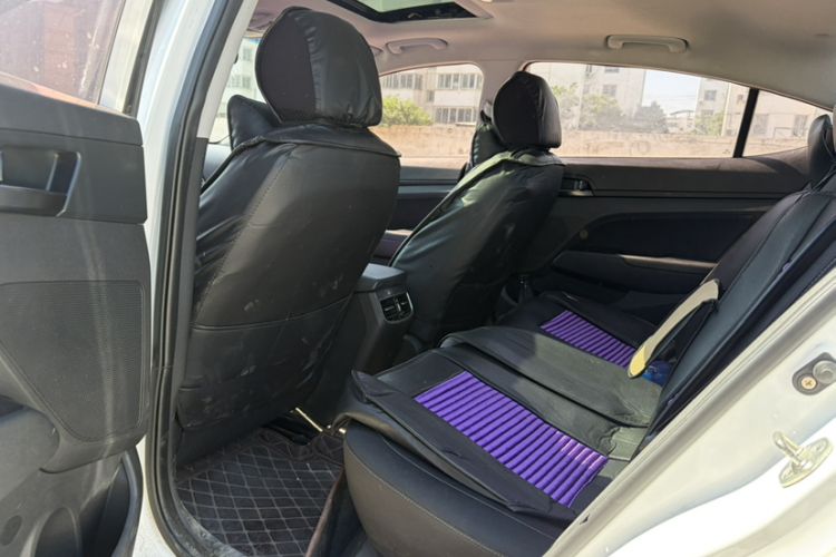 Used Hyundai Elantra (6th Generation / Lingdong) 2018 1.4T Dual-Clutch Xuan Dong · Dynamic Edition Interior 6