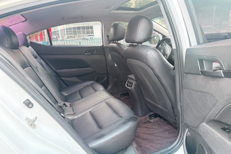Used Hyundai Elantra (6th Generation / Lingdong) 2018 1.4T Dual-Clutch Xuan Dong · Dynamic Edition Interior 7