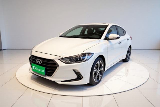 Używany Hyundai Elantra (6th Generation / Lingdong) 2018 1.4T Dual-Clutch Xuan Dong · Dynamic Edition