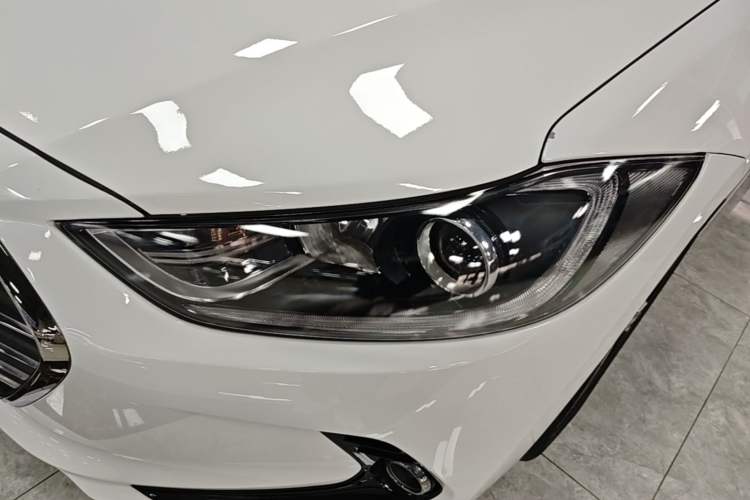 Used Hyundai Elantra (6th Generation / Lingdong) 2018 1.4T Dual-Clutch Xuan Dong · Dynamic Edition Left Front Headlight