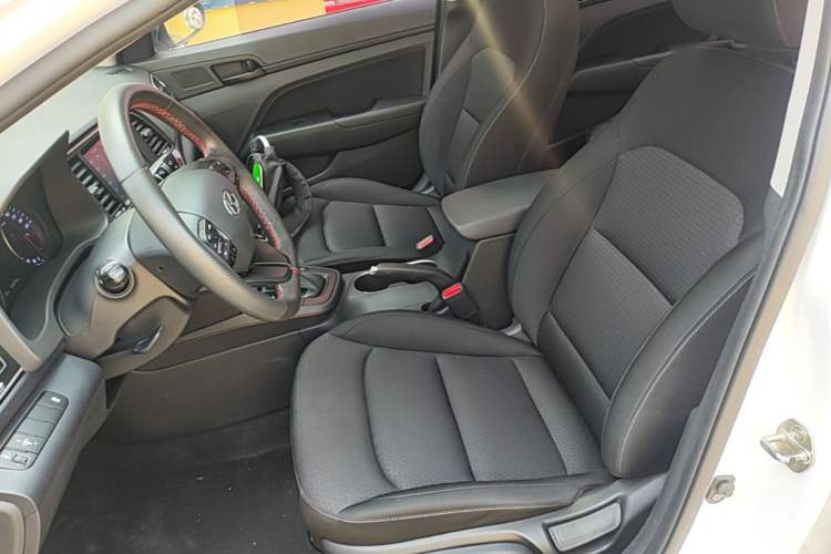 Used Hyundai Elantra (6th Generation / Lingdong) 2018 1.4T Dual-Clutch Xuan Dong · Dynamic Edition Left Front Seat