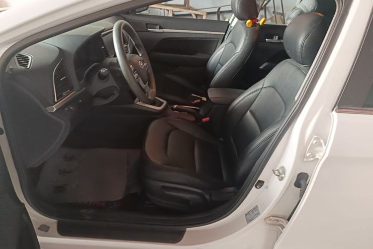 Used Hyundai Elantra (6th Generation / Lingdong) 2018 1.6L Automatic 15th Anniversary Special Edition Left Front Seat