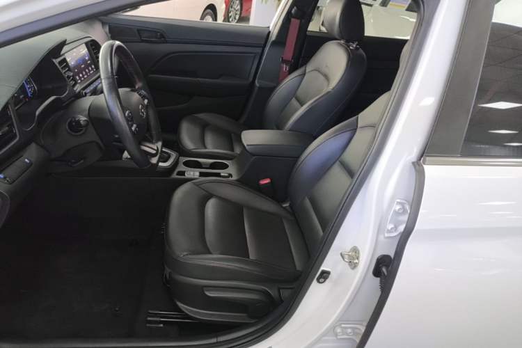 Used Hyundai Elantra (6th Generation / Lingdong) 2018 1.4T Dual-Clutch Xuan Dong · Dynamic Edition Left Front Seat
